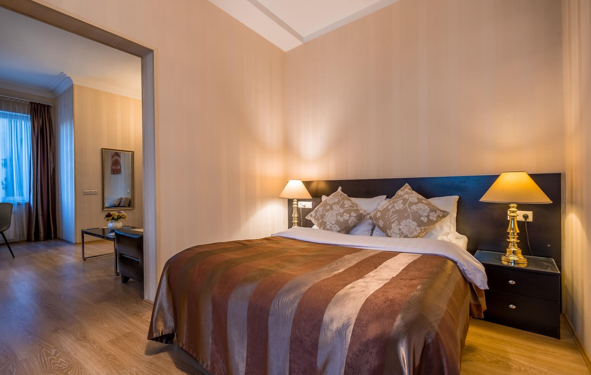 Iliani Hotel Тбилиси Екстериор снимка