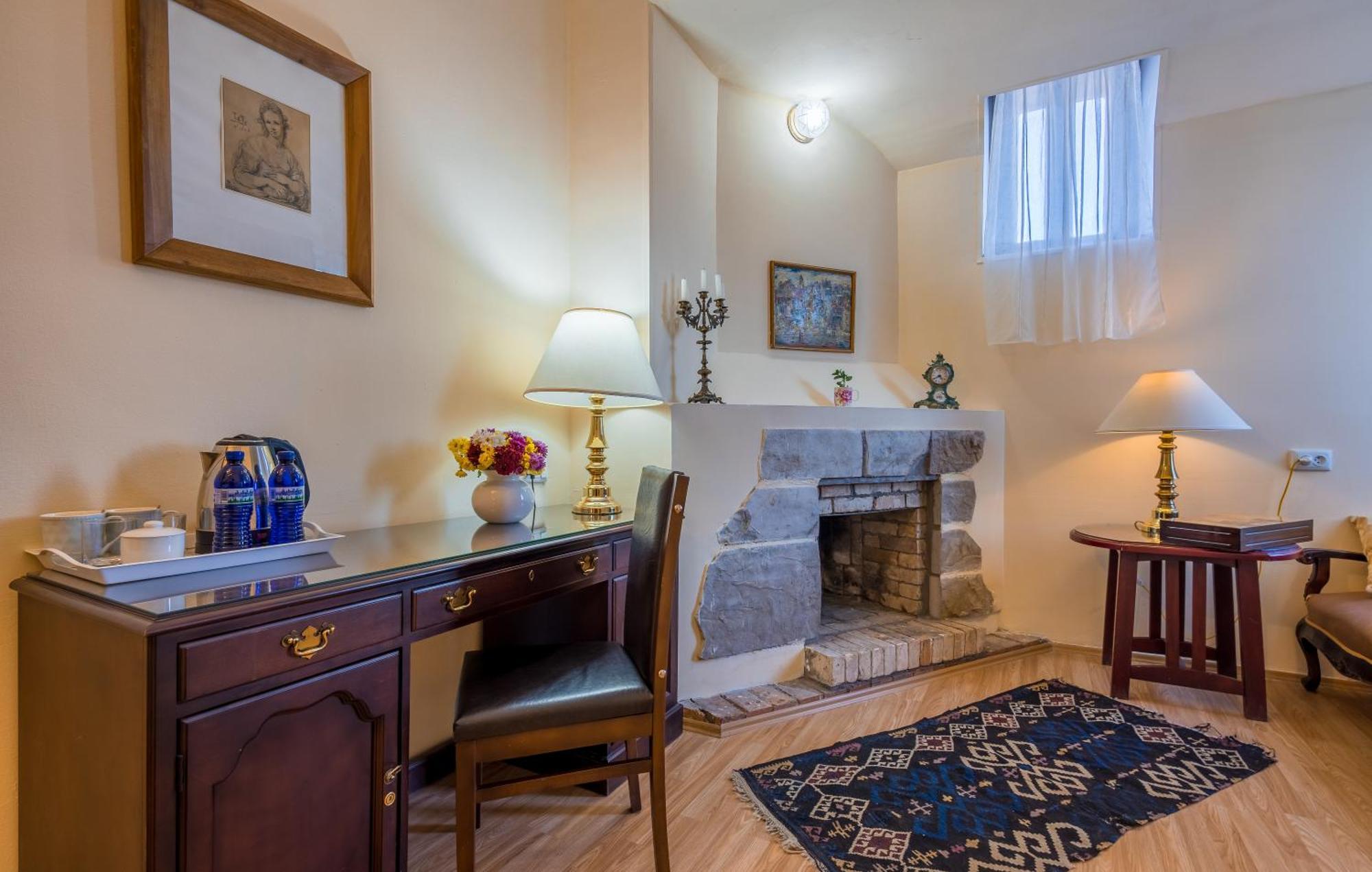 Iliani Hotel Тбилиси Екстериор снимка