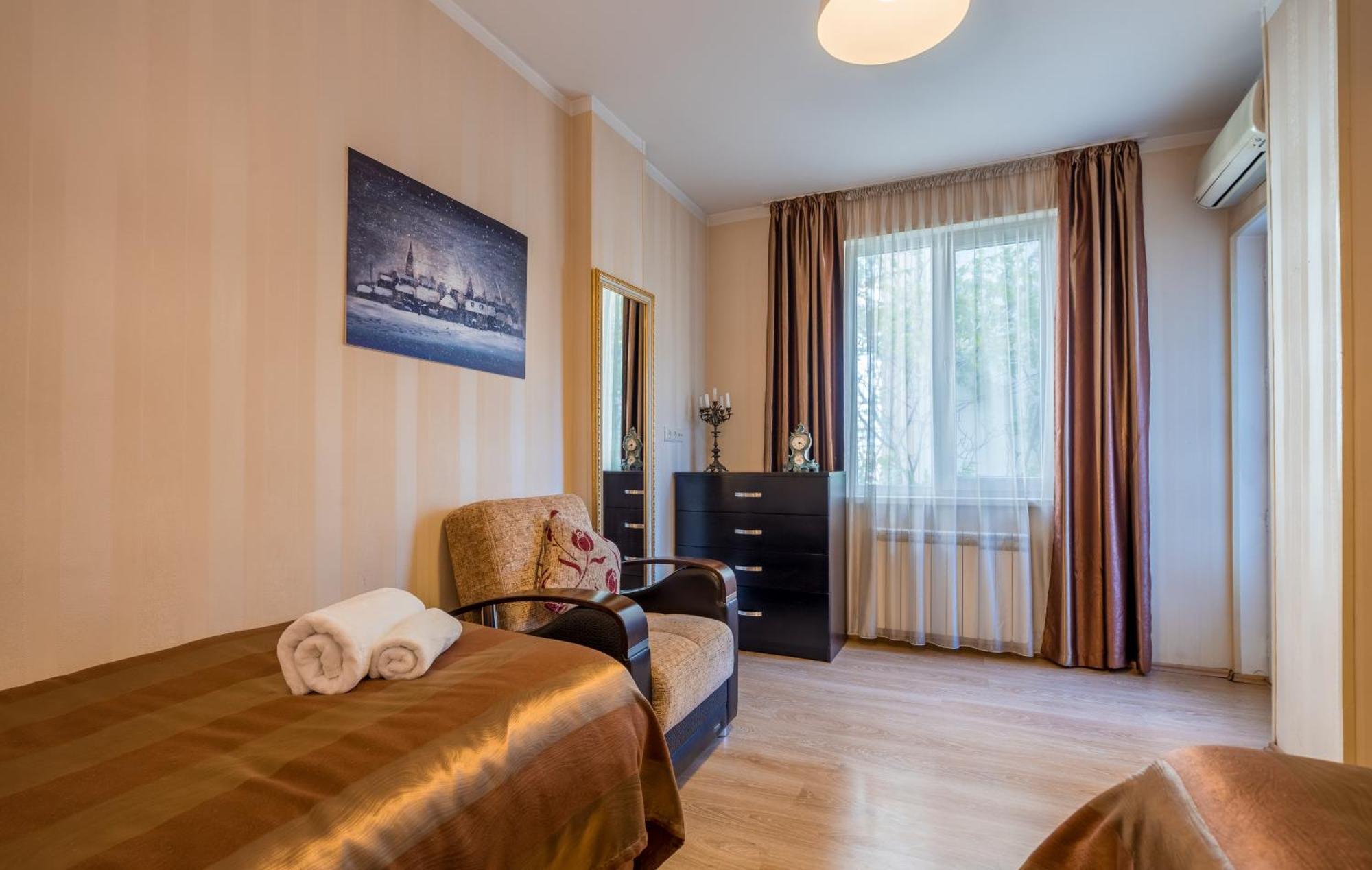 Iliani Hotel Тбилиси Екстериор снимка
