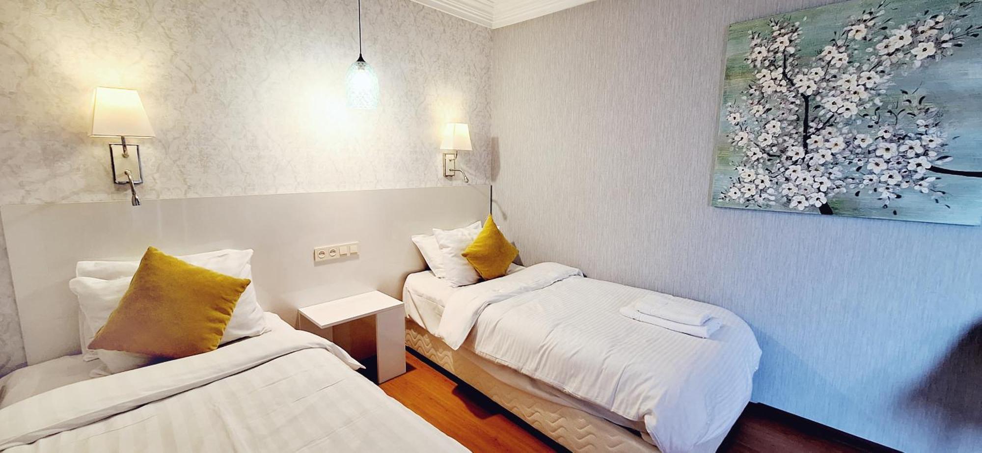 Iliani Hotel Тбилиси Екстериор снимка