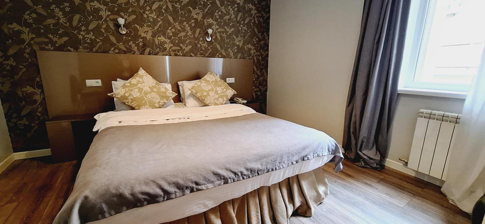 Iliani Hotel Тбилиси Екстериор снимка