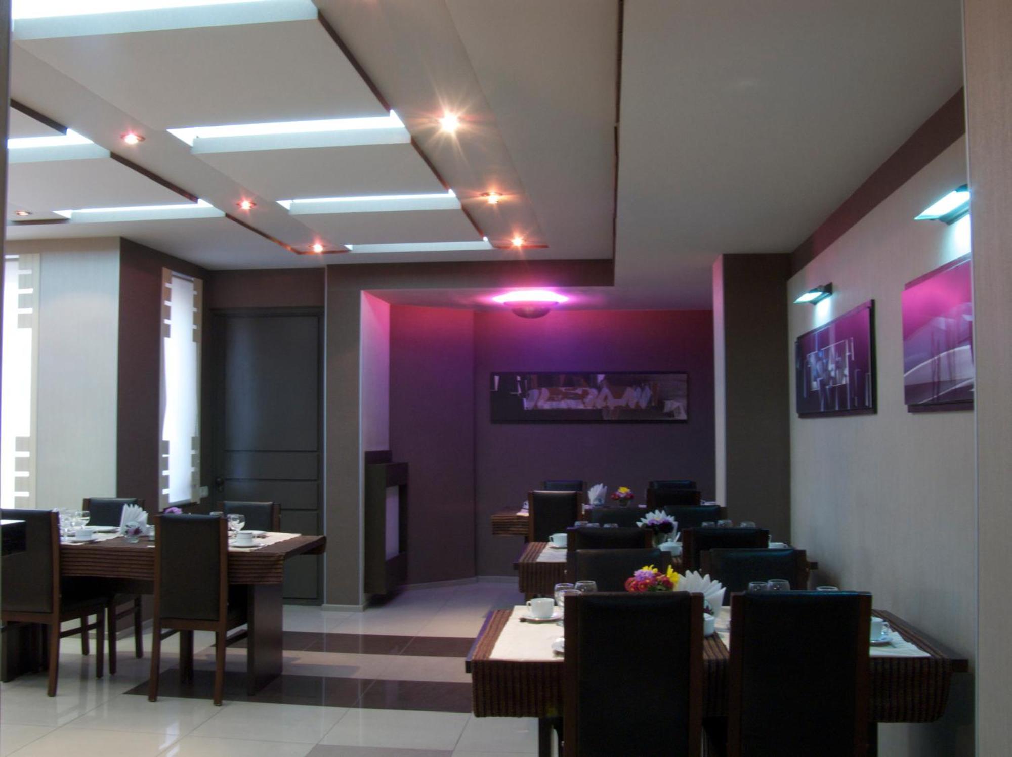 Iliani Hotel Тбилиси Екстериор снимка